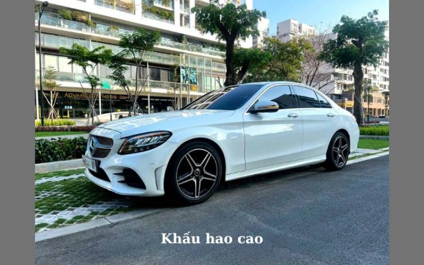 Tại Sao Xe Mercedes Cũ Lại Rẻ? Những Yếu Tố Bạn Cần Biết Khấu hao cao