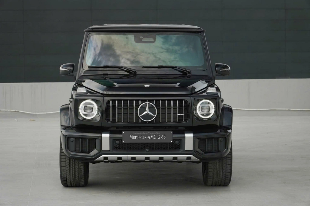 Mercedes-AMG G63 Ngoại Thất Xe Mercedes-AMG G63 Lăn Bánh Việt Nam