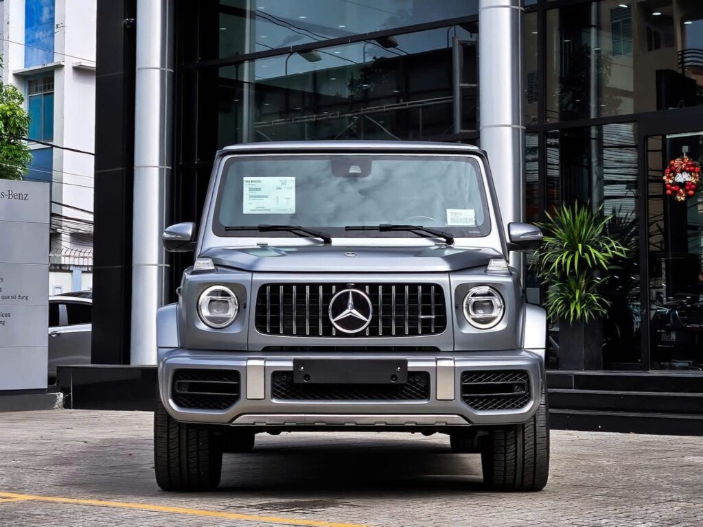 Mercedes-AMG G63 Ngoại Thất Xe Mercedes-AMG G63 Lăn Bánh Việt Nam