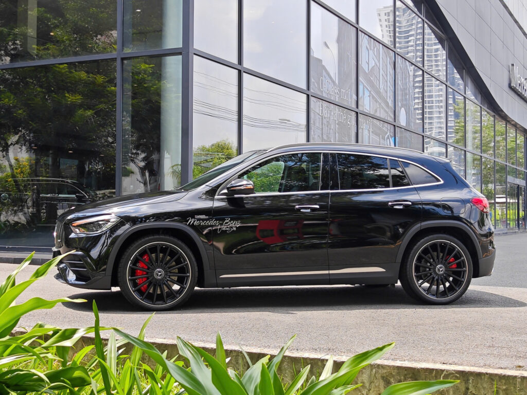 Mercedes-AMG GLA 45 S 4Matic+ Mercedes-AMG GLA 45 S 4Matic+