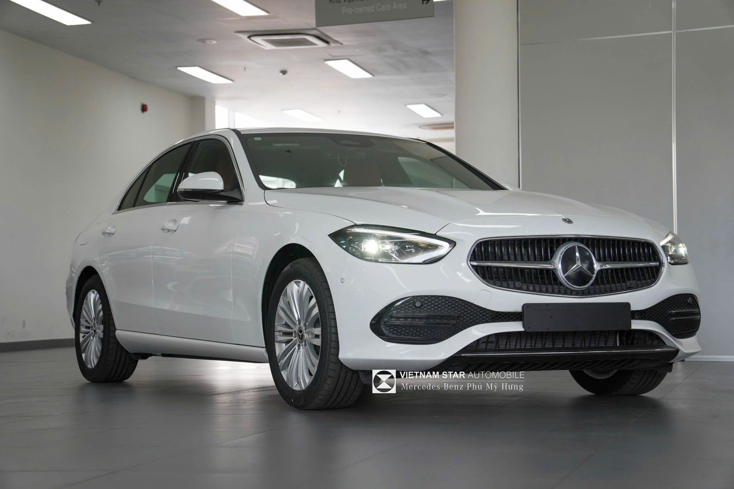 Mercedes-Benz C 200 Avantgarde Thiết Kế C 200 Mang Phong Cách Avantgarde Sang Trọng, Thể Thao Và Cách Tân