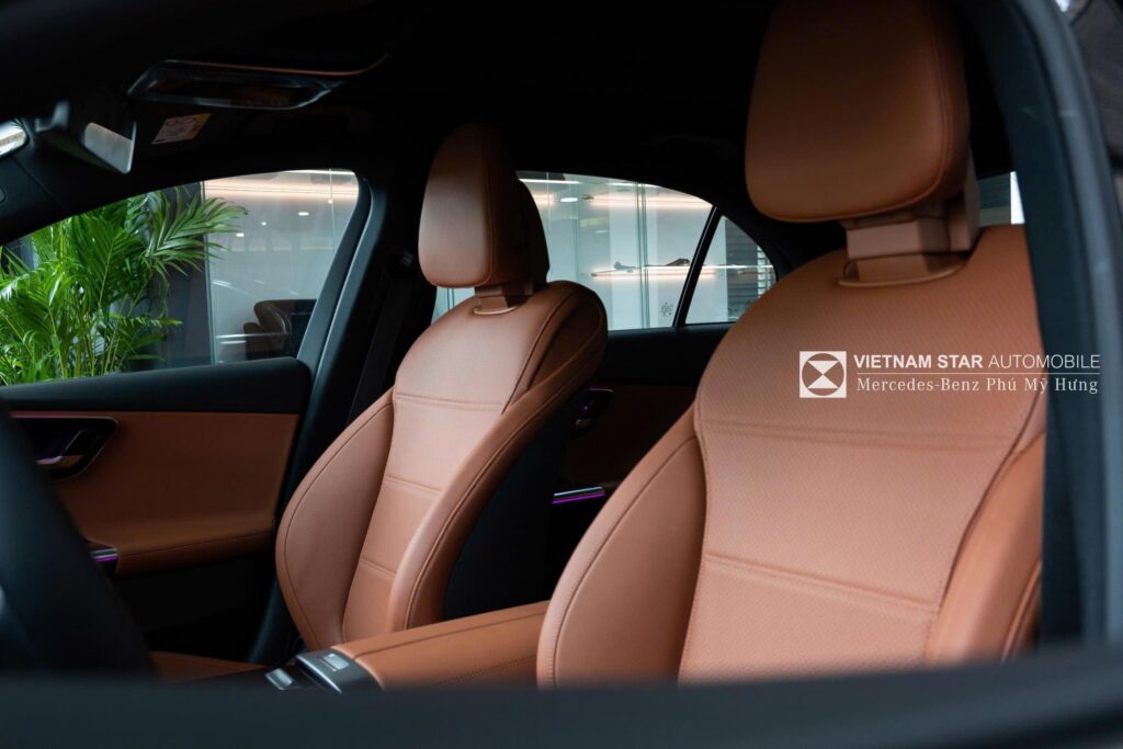 Mercedes-Benz C 200 AVANTGARDE Mercedes C200 Avantgarde Là Sự Kết Hợp Tinh Tế Giữa Da Artico Cao Cấp Mềm Mại