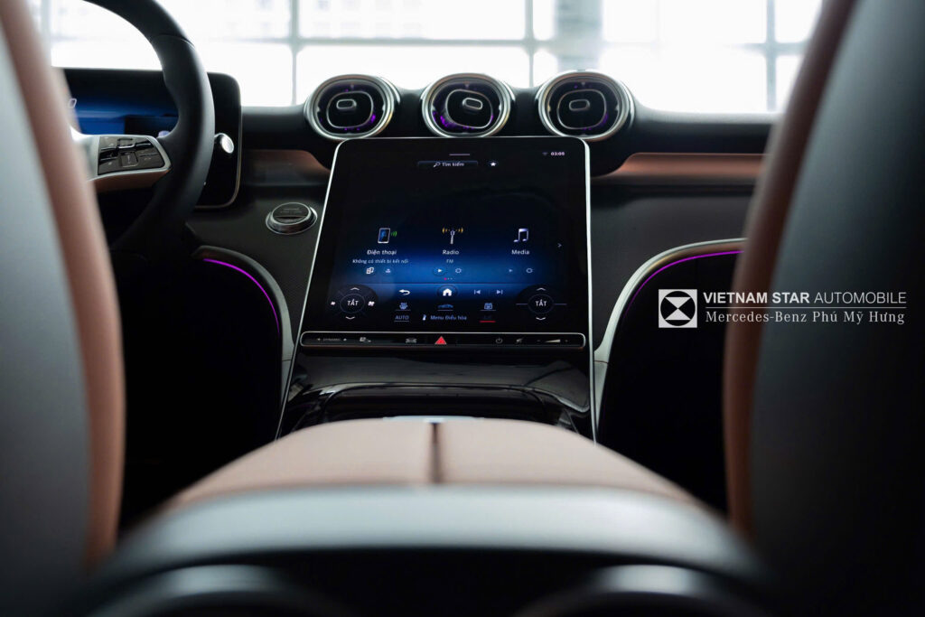 Mercedes-Benz C 200 AVANTGARDE Mercedes-Benz C 200 Avantgarde