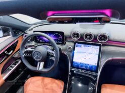 Mercedes-Benz C300 AMG Mercedes-Benz C300 AMG Nội Thất Nâu - Sang Trọng và Hiện Đại