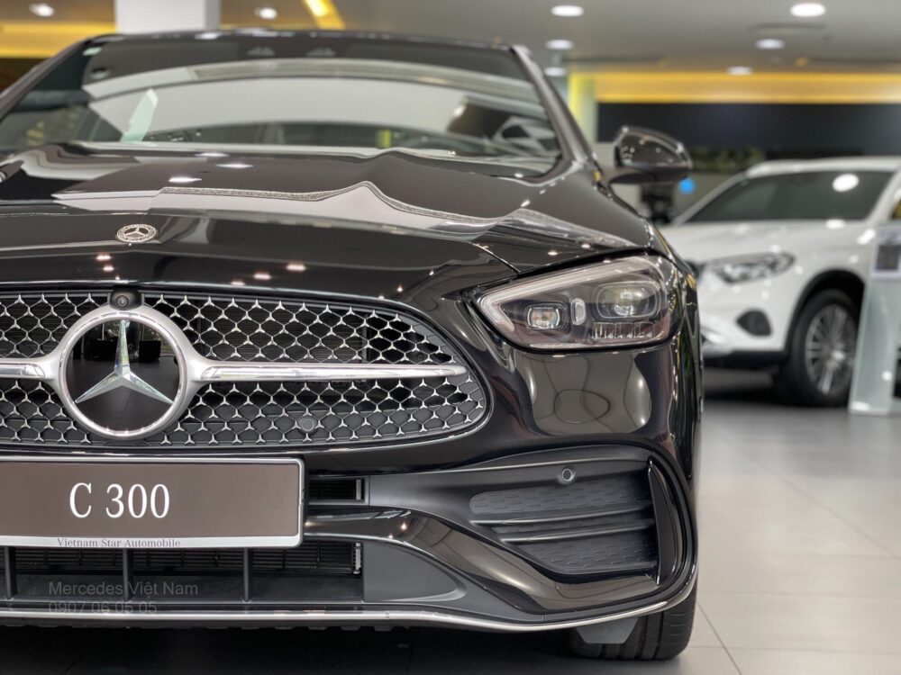Mercedes-Benz C300 Trang bị gói thiết kế AMG