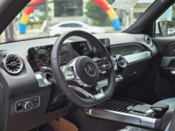 Mercedes-Benz GLB 200 Mercedes-Benz GLB 200 AMG