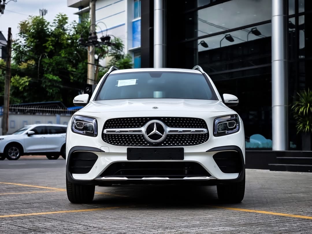 Mercedes-Benz GLB 200 AMG Đâu Xe Mercedes-Benz GLB 200 AMG
