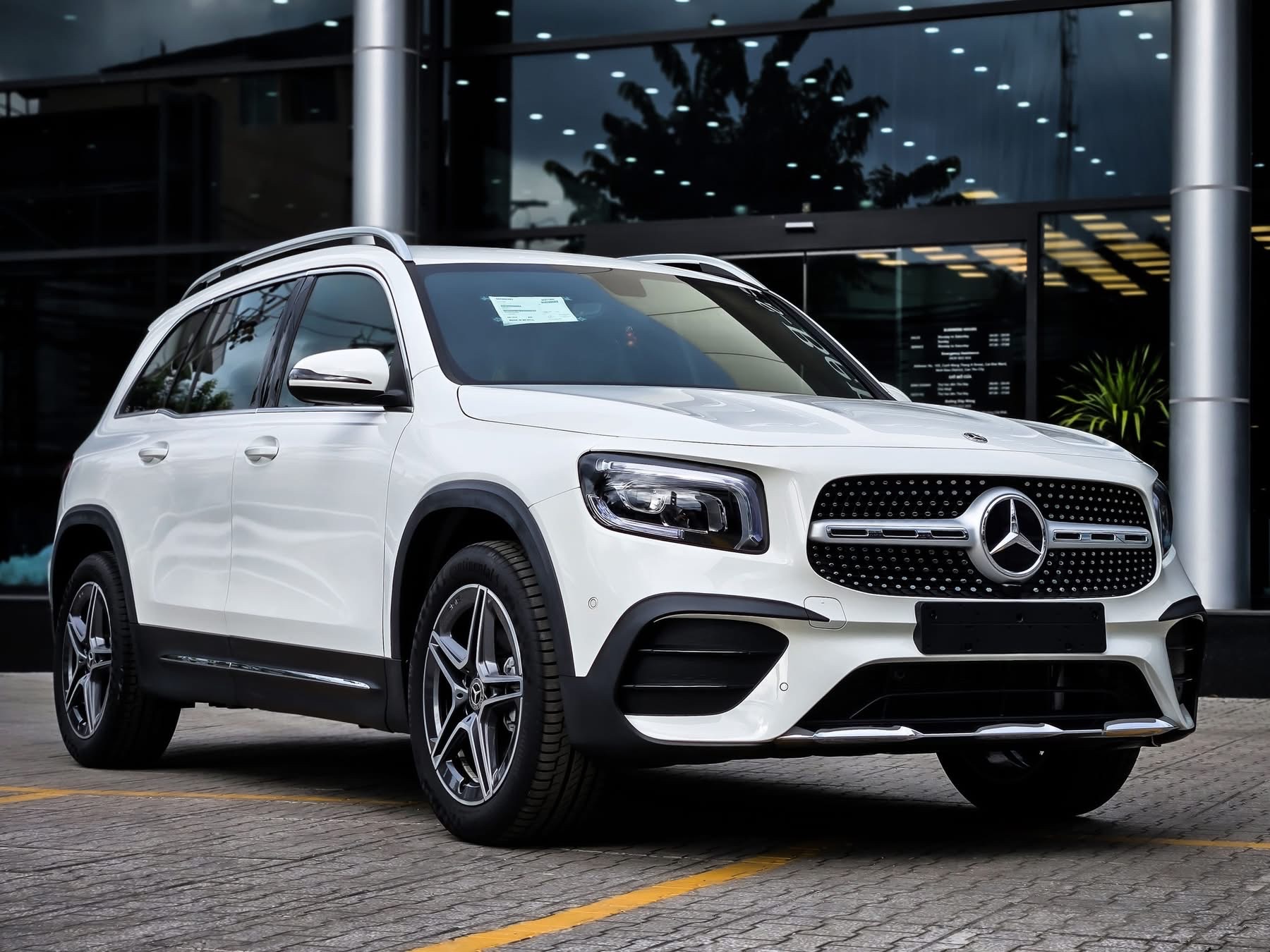 Mercedes-Benz GLB 200 AMG Thân Xe Mercedes-Benz GLB 200 AMG