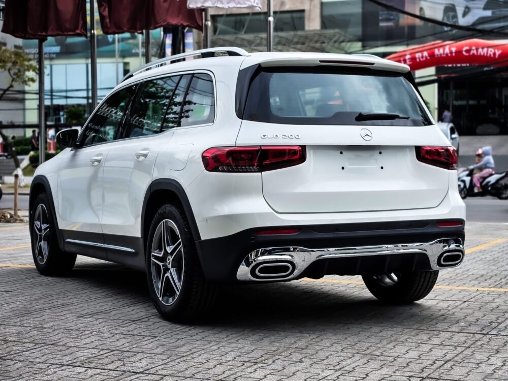 Đuôi xe Mercedes-Benz GLB 200 AMG