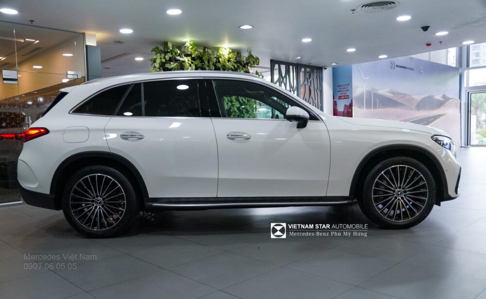 Mercedes Benz GLC 300 4Matic 8