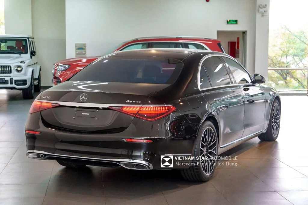 Đuôi Xe Mercedes-Benz S450 Luxury 4Matic