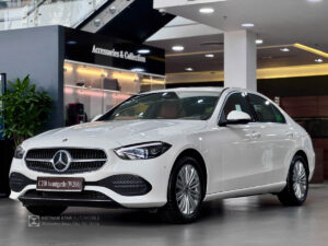 Mercedes C200 Gia Lan Banh Moi Nhat 5