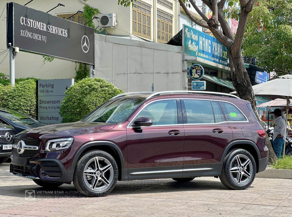 Giá Xe 7 Chỗ Hạng Sang: Top Mẫu SUV 7 Chỗ Đáng Mua Nhất 2025 Mercedes GLB 200 Mau Do Rubellite 4