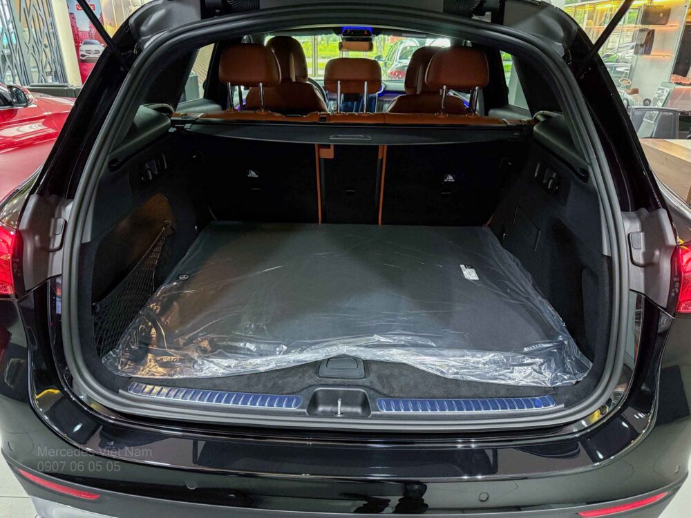Mercedes GLC 200 Giá Lăn Bánh Mới Nhất
