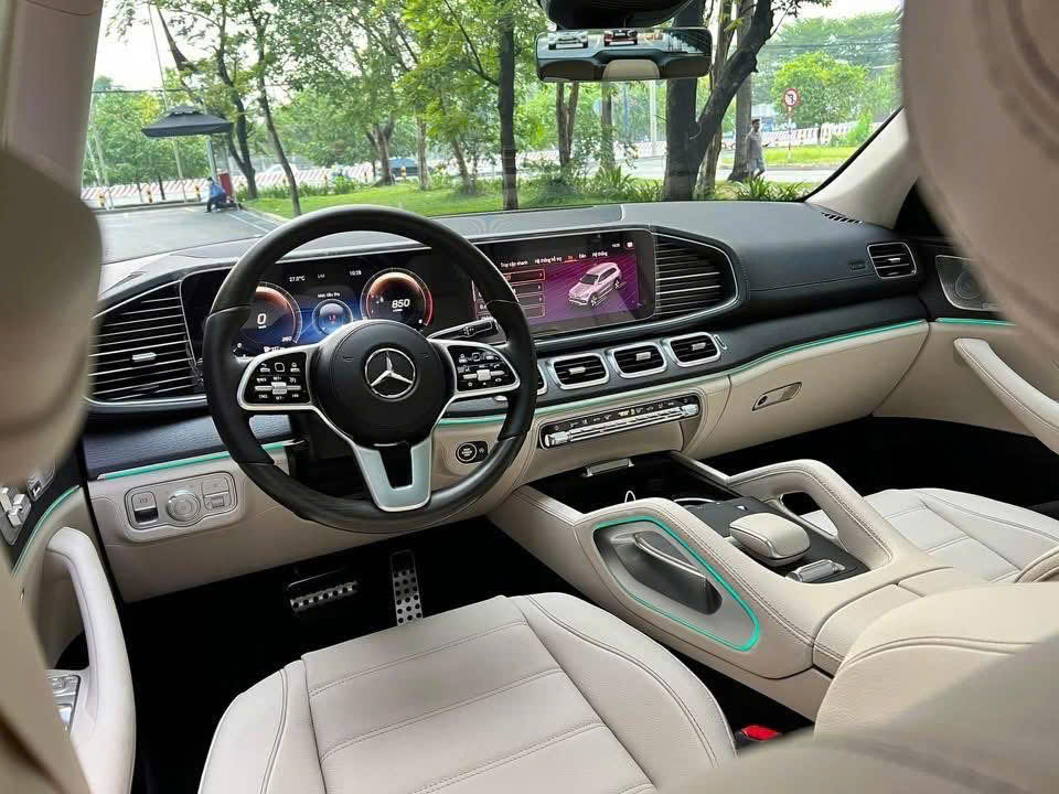 Mercedes GLS 450 4Matic 2025 Gia Lan Banh 2