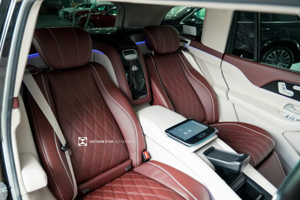 Nội Thất Mercedes-Maybach GLS 600 4Matic – Đỉnh Cao Đẳng Cấp của SUV Siêu Sang Mercedes Maybach GLS 600 4Matic Khoang Thương Gia First-Class