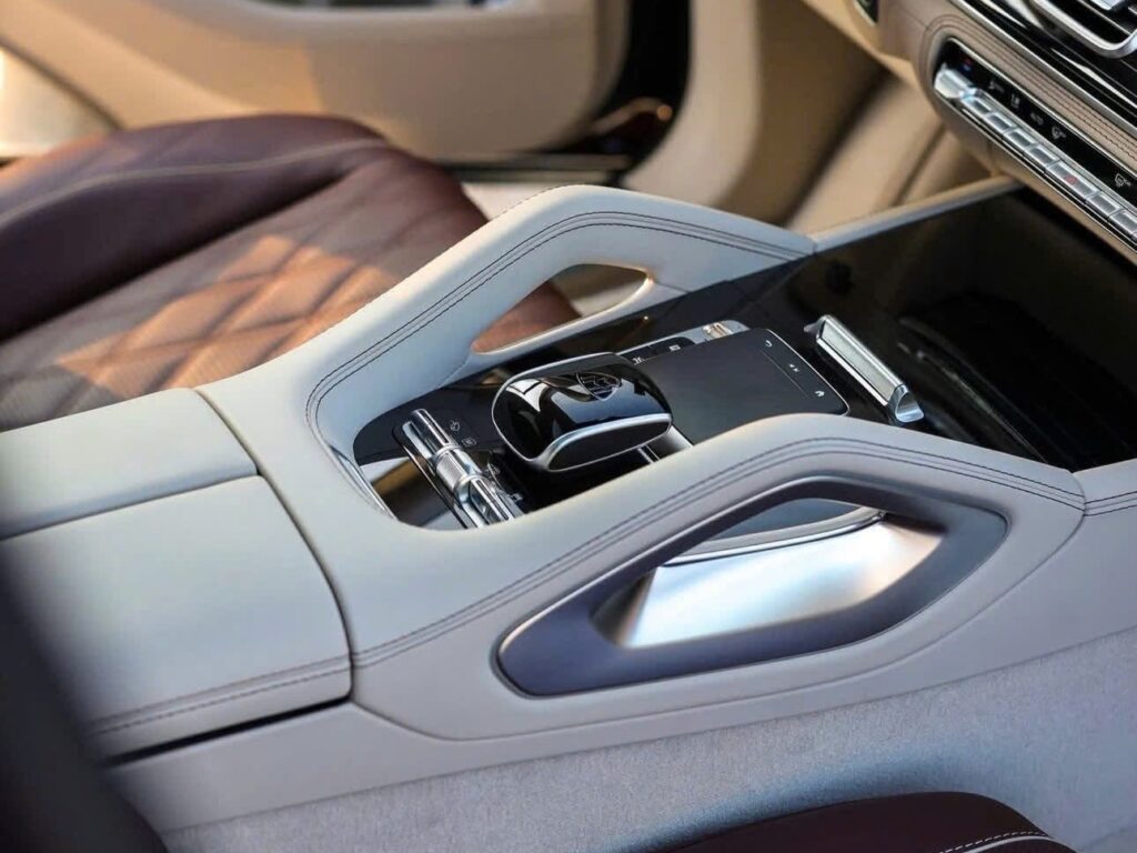 Mercedes-Maybach GLS 600 4MATIC 2025: Đỉnh Cao SUV Siêu Sang Tại Việt Nam Mercedes-Maybach GLS 600 4Matic 2025