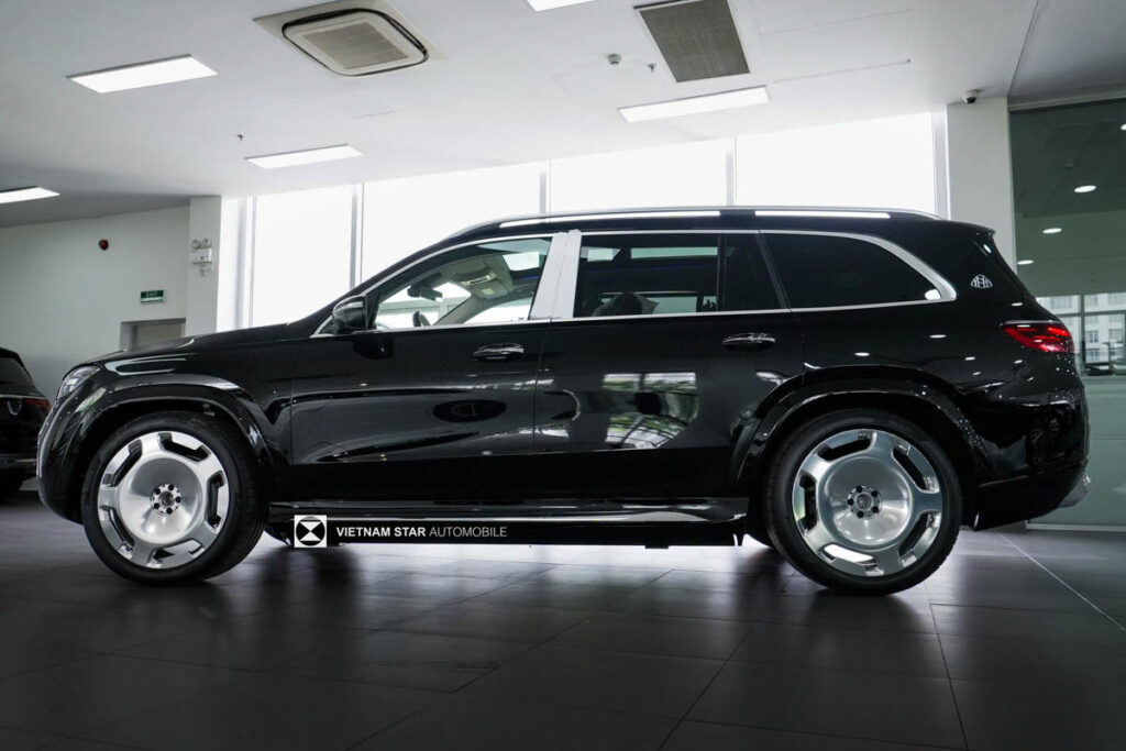Mercedes-Maybach GLS 600 4Matic Thân Xe Maybach GLS 600 4Matic Hầm Hố Và Thanh Lịch