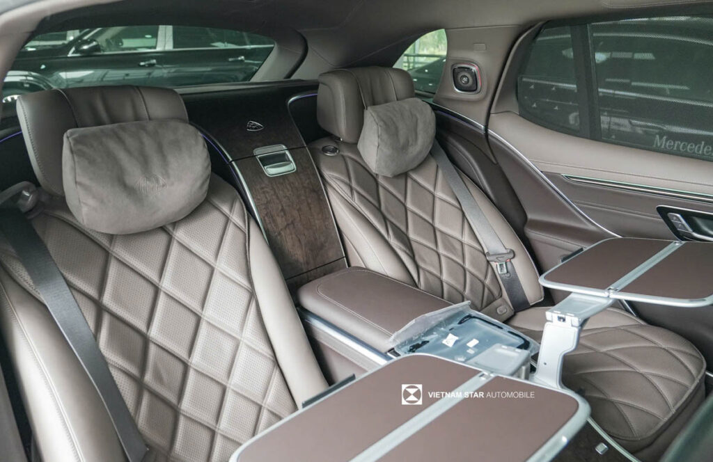 Mercedes-Maybach EQS 680 Màu Xanh - Biểu Tượng Xe Điện Cao Cấp Mercedes-Maybach EQS 680 Màu Xanh