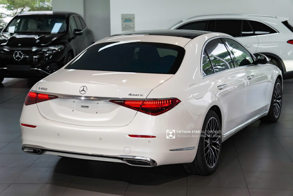 Động Cơ Mercedes S450 Màu Trắng