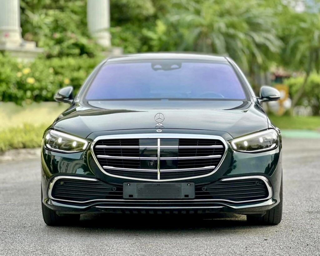 Ngoại Thất Mercedes S450 Màu Xanh