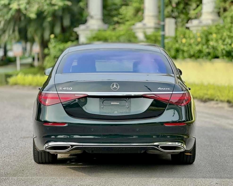 Động Cơ Xe Mercedes S450 Màu Xanh