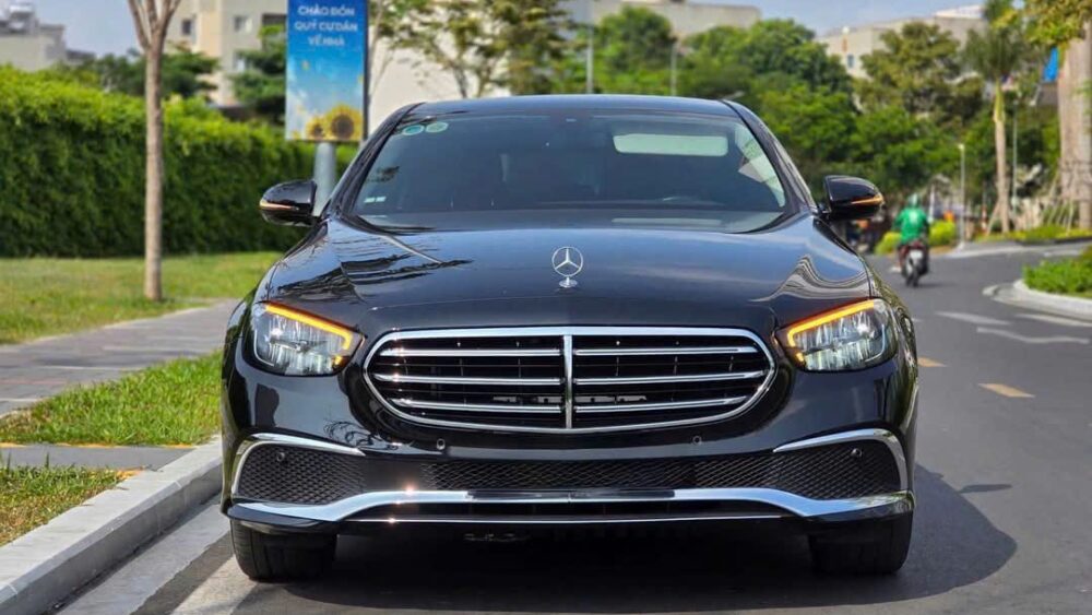 Xe Cũ Mercedes-Benz E200 Exclusive Lăn Bánh Hồ Chí Minh