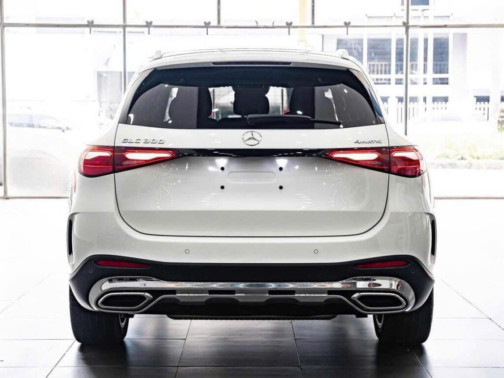 5 Lý Do Chọn Mercedes GLC 300 4Matic 2025: Mà Bạn Nên Biết 5 Lý Do Chọn Mercedes GLC 300 4MATIC tại Mercedes Phú Mỹ Hưng