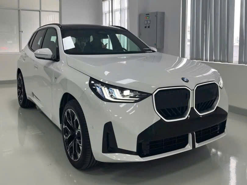 BMW X3 Giá Lăn Bánh 2025 – Đánh Giá Chi Tiết tại Việt Nam BMW X3 Giá Lăn Bánh