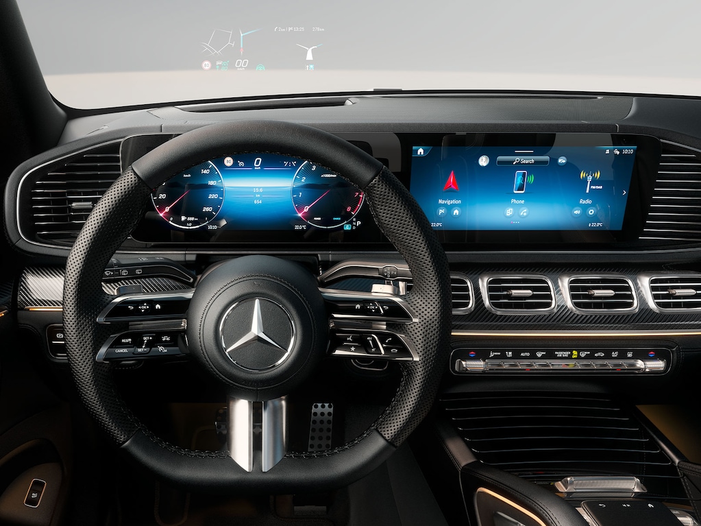 Mercedes-Benz GLS 450 4Matic GLS 450 2025 với Tính năng hiển thị thông tin trên kính chắn gió