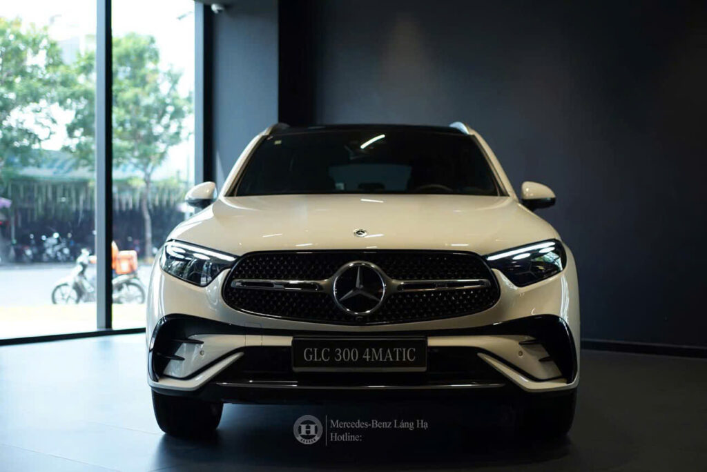 Mercedes GLC 300 Lăn Bánh Hà Nội | Khuyến Mãi Mới Nhất Mercedes GLC 300 Lăn Bánh Hà Nội