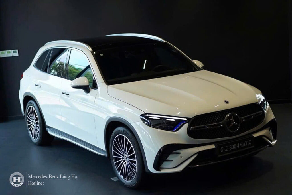 Mercedes GLC 300 Lăn Bánh Hà Nội