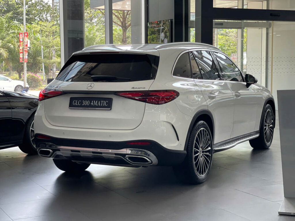 Mercedes GLC 300 Trắng | Giá Bán & Ưu Đãi Mới Nhất 2025 Mercedes GLC 300 Trắng