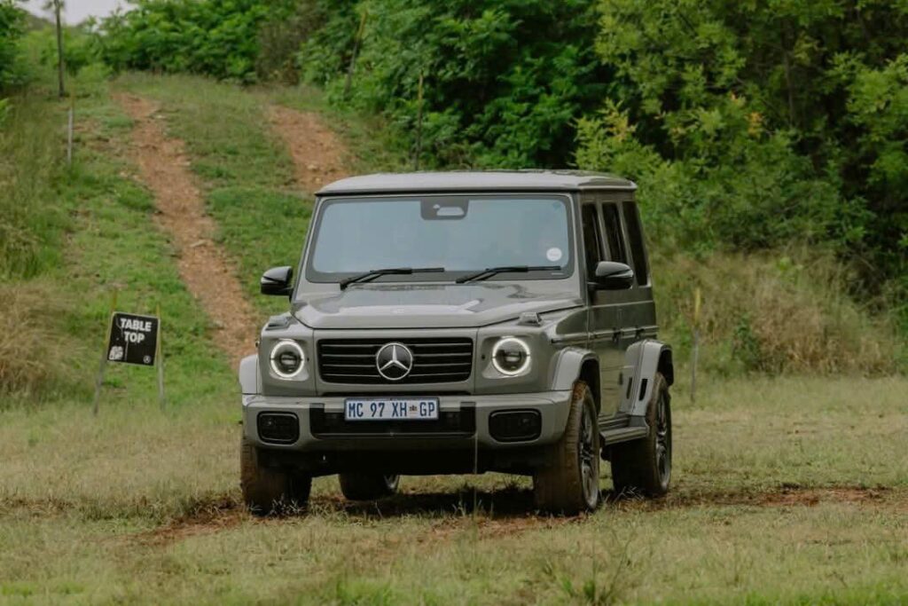 Xe Mercedes 2025 - Giá Niêm Yết, Lăn Bánh và Tư Vấn Chọn Xe Giá Xe Mercedes 2025 Mới Nhất Tại Việt Nam