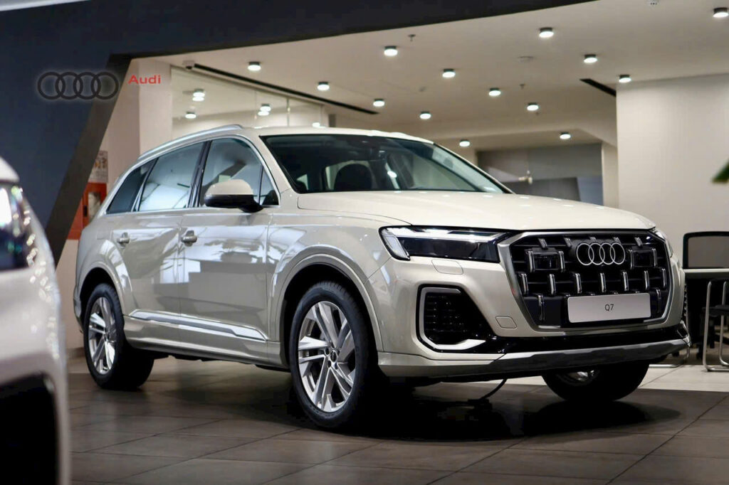 Audi Q7 2025: Biểu Tượng SUV Hạng Sang 7 Chỗ Đậm Chất Đức Giá Xe Audi Q7 45 TFSI quattro