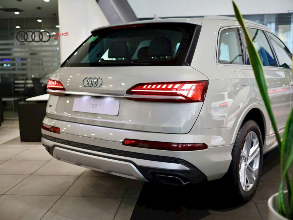 Audi Q7 2025: Biểu Tượng SUV Hạng Sang 7 Chỗ Đậm Chất Đức Audi Q7 45 TFSI quattro