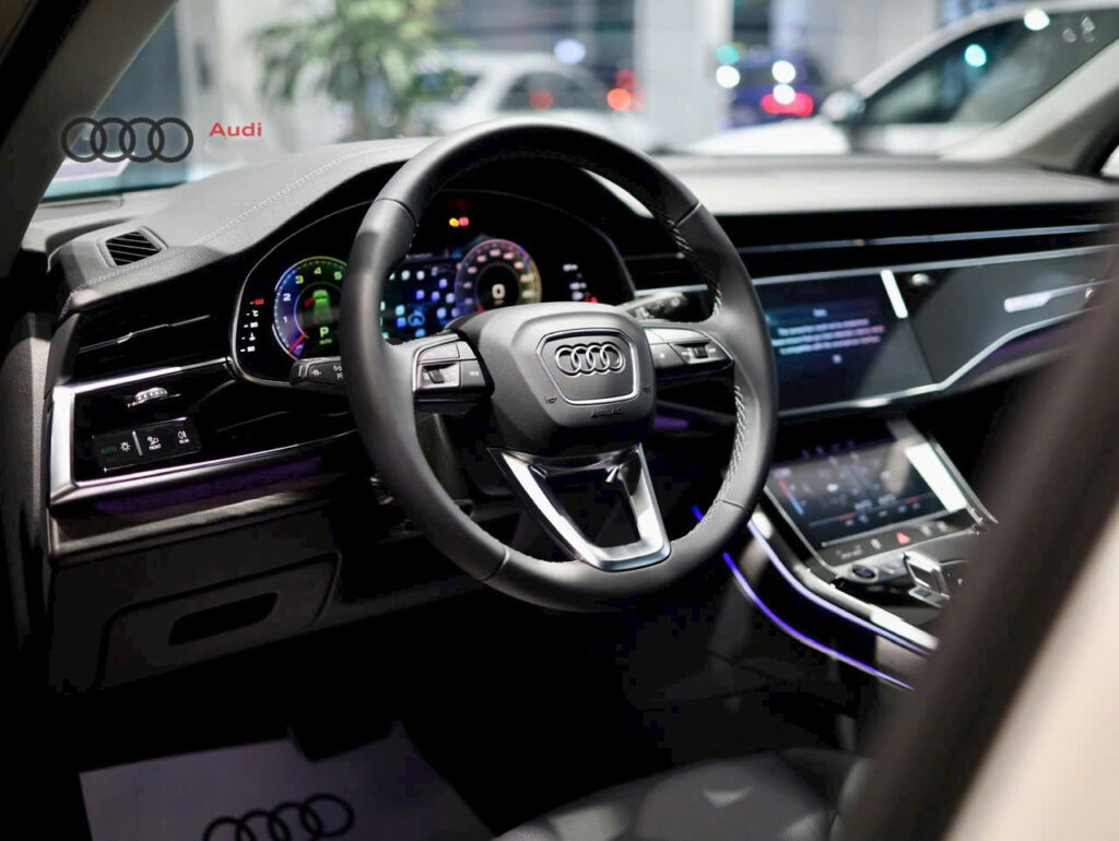 Audi Q7 2025: Biểu Tượng SUV Hạng Sang 7 Chỗ Đậm Chất Đức Audi Q7 45 TFSI quattro