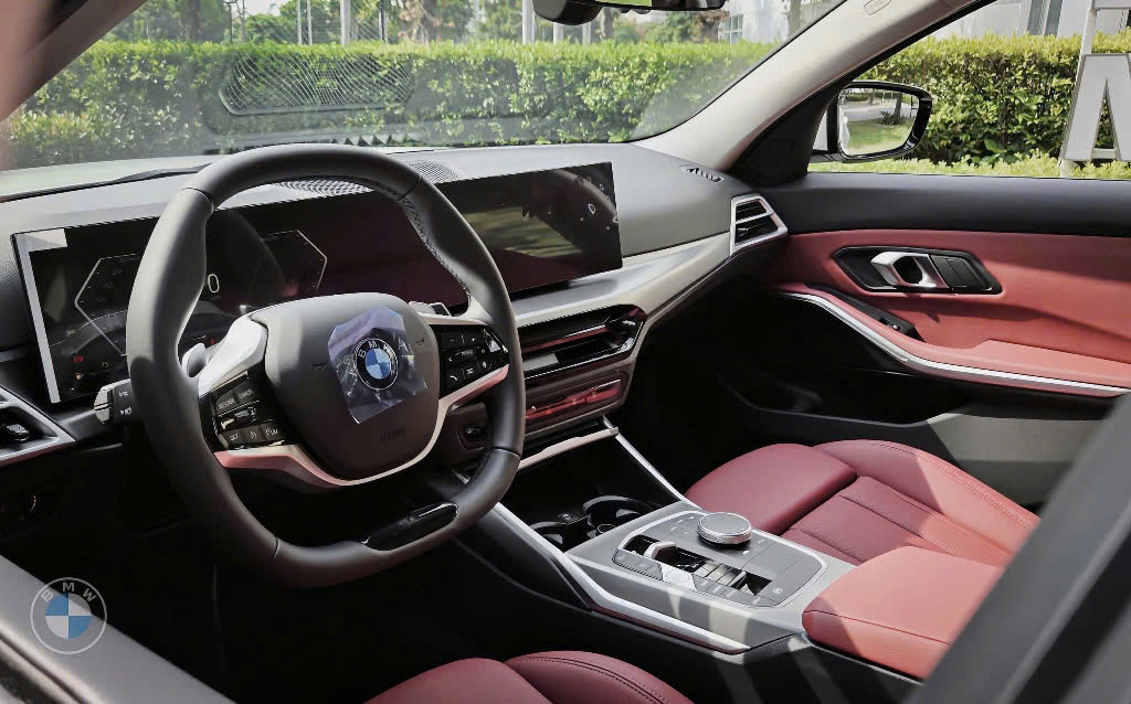 BMW 320i 2025 - Giá Lăn Bánh, Đánh Giá & Ưu Đãi Mới Nhất Nội Thất BMW 320i 2025