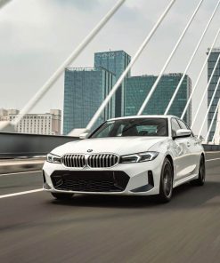 BMW 320i Sport Line 2025 với thiết kế trẻ trung và mâm 18 inch