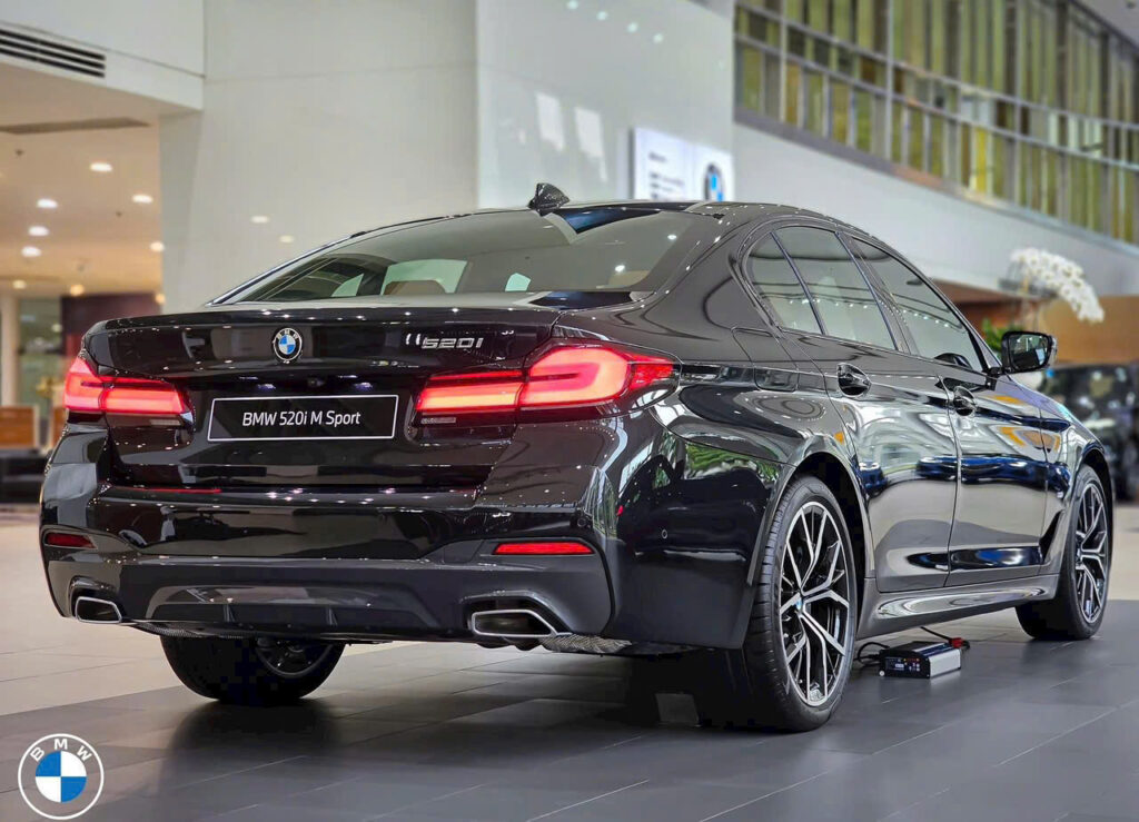 BMW 520i 2025: Giá Xe, Thông Số Kỹ Thuật, Đánh Giá Sedan Hạng Sang BMW 520i 2025 – biểu tượng của sự tinh tế trên đường phố Việt Nam