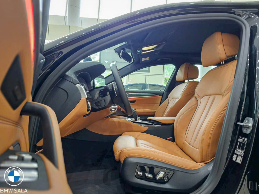 BMW 520i 2025: Giá Xe, Thông Số Kỹ Thuật, Đánh Giá Sedan Hạng Sang BMW 520i Ghế Bọc Da Cao Cấp
