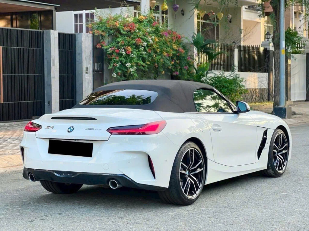 BMW Z4 2025: Giá Xe Lăn Bánh và Khuyến Mãi BMW Mui Trần 2 Chỗ tại Việt Nam Thông Số Kỹ Thuật BMW Z4 - Xe Thể Thao Mui Trần 2 Chỗ