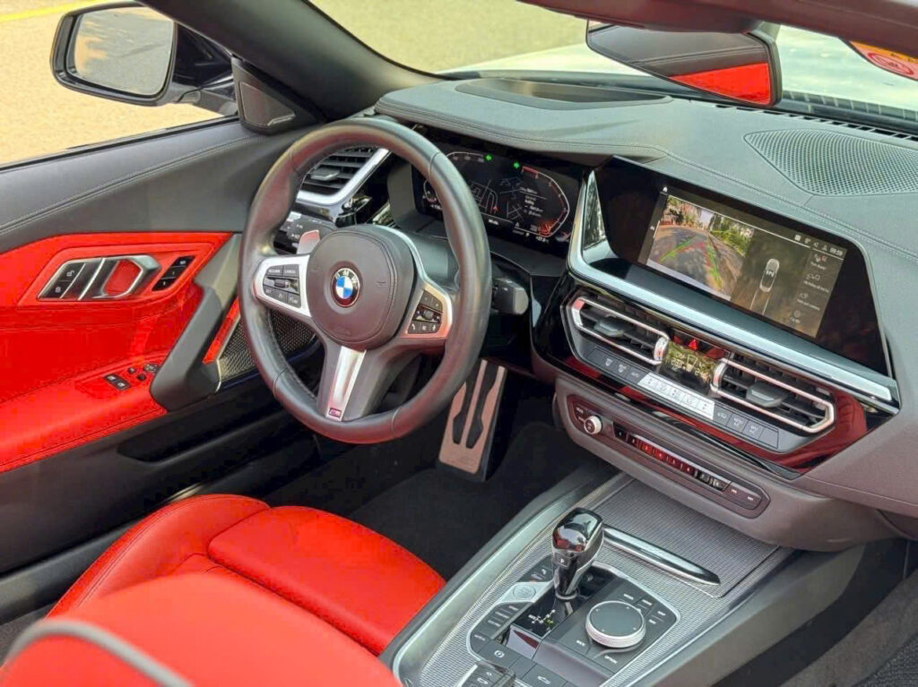 BMW Z4 2025: Giá Xe Lăn Bánh và Khuyến Mãi BMW Mui Trần 2 Chỗ tại Việt Nam BMW Z4 - Xe Thể Thao Mui Trần 2 Chỗ