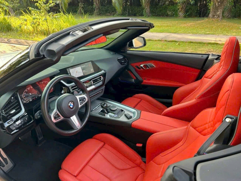 BMW Z4 2025: Giá Xe Lăn Bánh và Khuyến Mãi BMW Mui Trần 2 Chỗ tại Việt Nam Nội Thất BMW Z4 - Xe Thể Thao Mui Trần 2 Chỗ