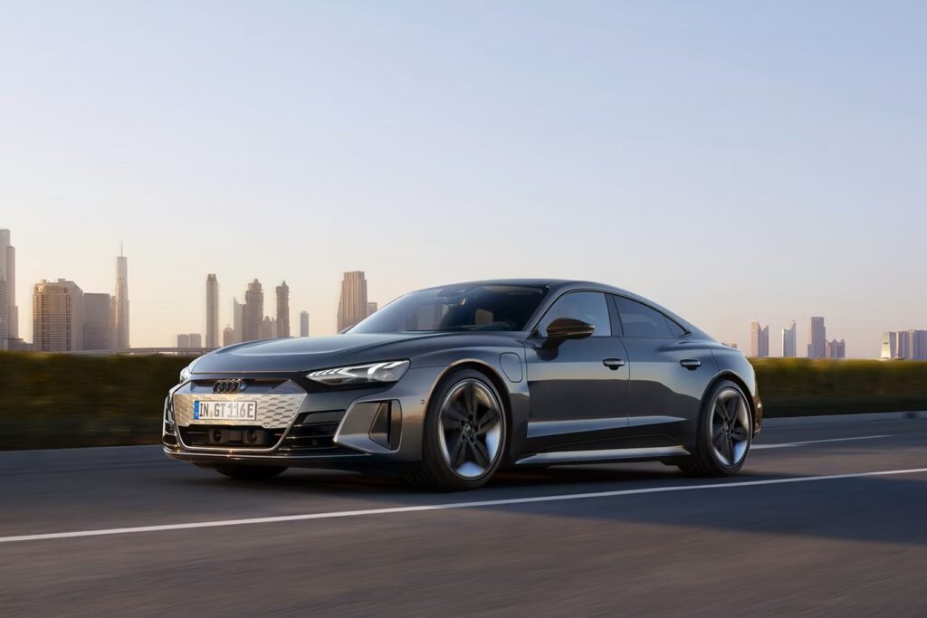 Audi Việt Nam | Bảng Giá Xe Lăn Bánh và Khuyến Mãi 2025 Bảng Giá Xe Audi Xe Điện 5 Chỗ tại Việt Nam