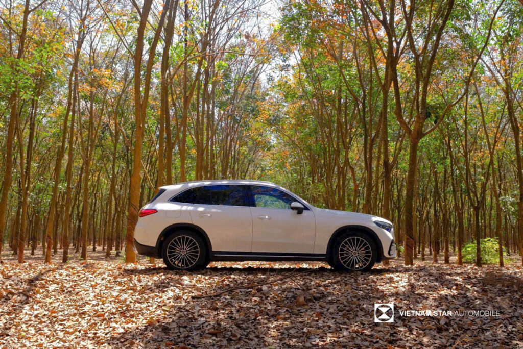 Giá Xe Mercedes GLC 300 AMG