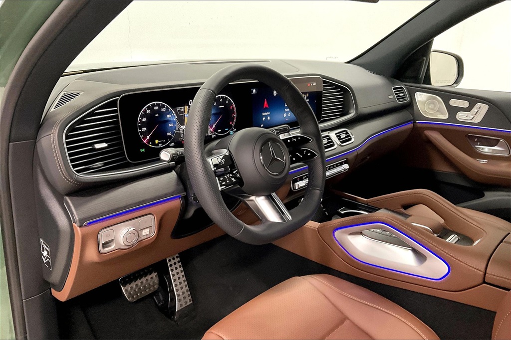 GLS 450 Bao Nhiêu Túi Khí? An Toàn Tối Ưu Trên SUV Hạng Sang Mercedes GLS 450 Bao Nhiêu Túi Khí