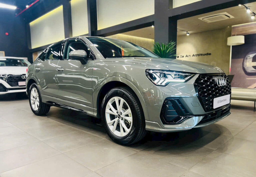 Giá Xe Audi 5 Chỗ | Audi Q3 Lăn Bánh Hồ Chí Minh
