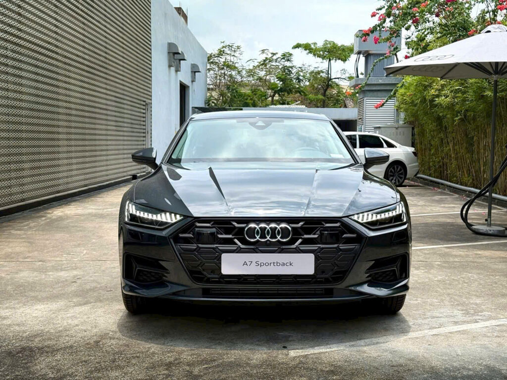 Giá Xe Audi A7 Lăn Bánh Việt Nam