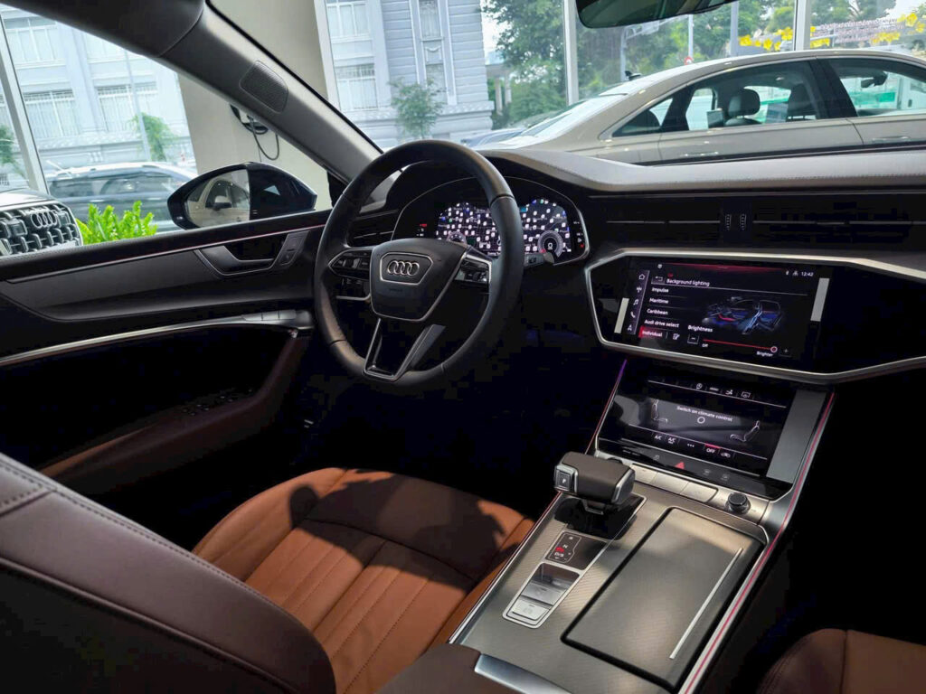 Giá Xe Audi A7 Lăn Bánh Việt Nam